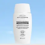 INSTITUT ESTHEDERM PHOTO REVERSE Ochranný rozjasňujúci FLUID proti pigmentovým škvrnám SPF 50+ 40 ml – Obrázok 2