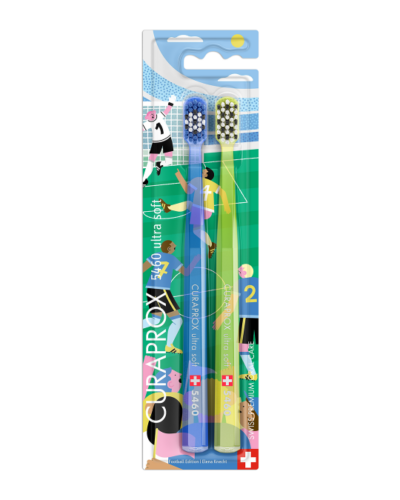 CURAPROX CS 5460 Ultrasoft Futbalová edícia zubná kefka 2 ks
