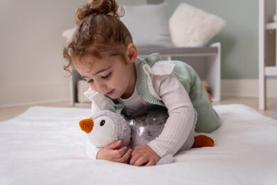 Cloud b®  Tranquil Penguin ECO™ - Nočné svetielko s melódiou, tučniak – Obrázok 8
